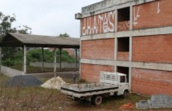 Unidade tem obras retomadas e entrega deve ocorrer este ano