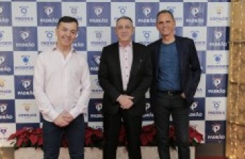 festa do grupo Padrão