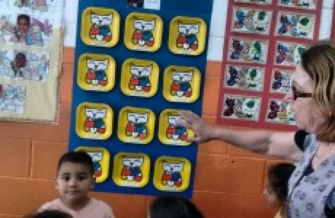 Creche realiza evento com quadros de Romero Britto