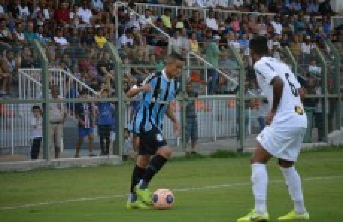 Grêmio vira sobre o Atlético e pega o Vasco pelas quartas