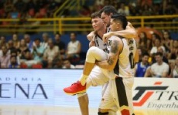 Luís Gruber está fora da temporada