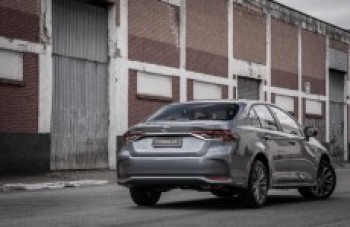 Toyota oferece blindagem para nova linha do Corolla