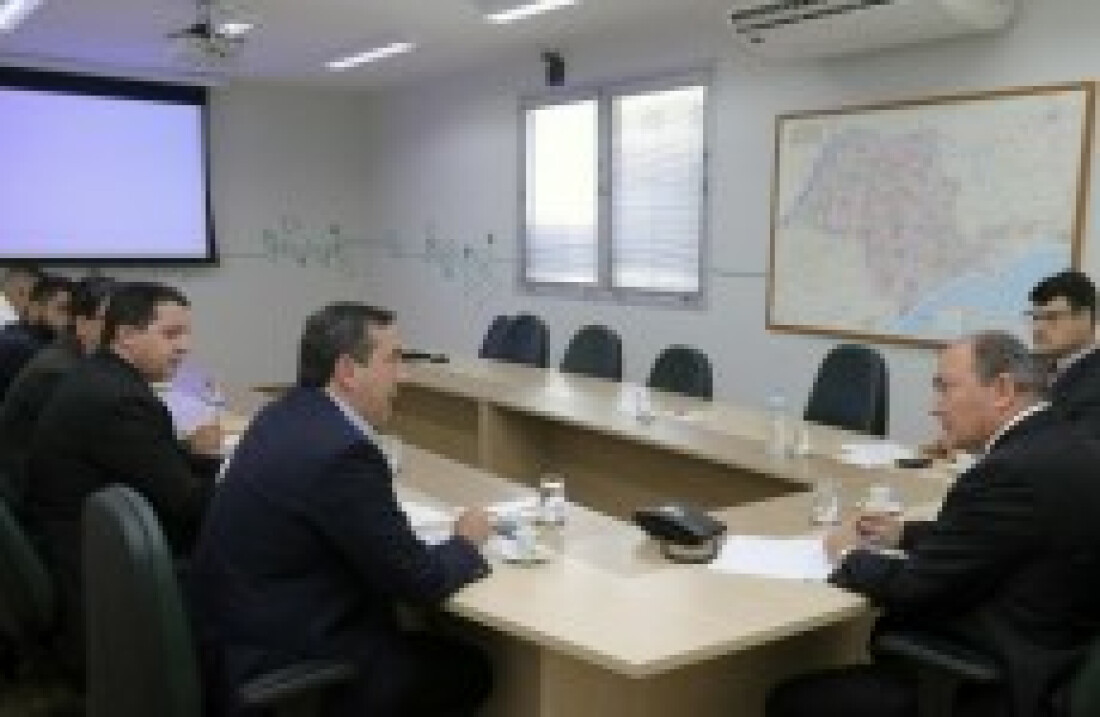 Melo quer verba para convênio de trânsito e melhoria da frota