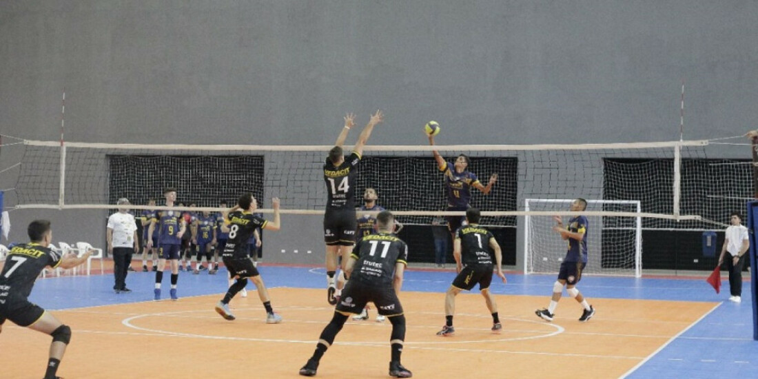 Mogi recebe seletivas de vôlei, futsal e tênis de mesa