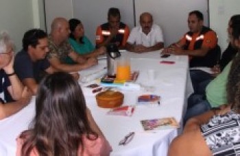 Prefeitura faz reunião de gabinete de crise para alinhar medidas preventivas na cidade