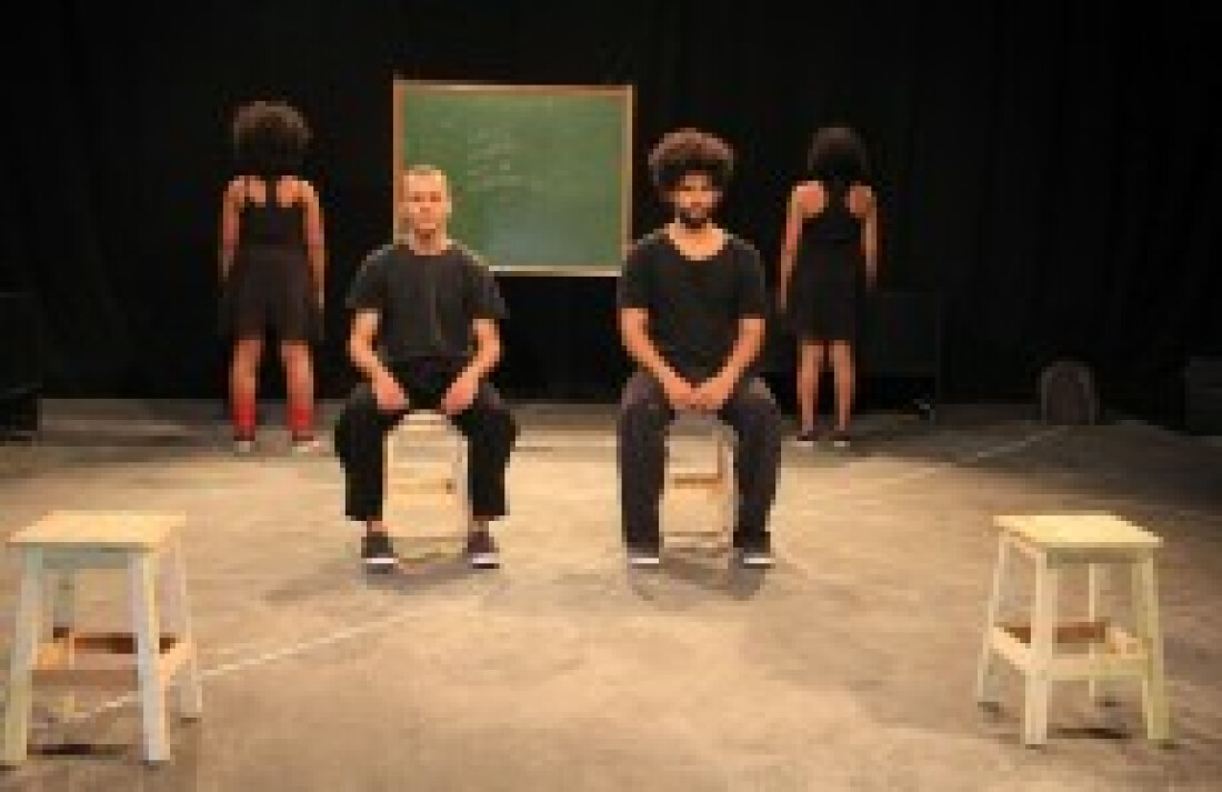 Grupo teatral de Heliópolis discute busca do aprender