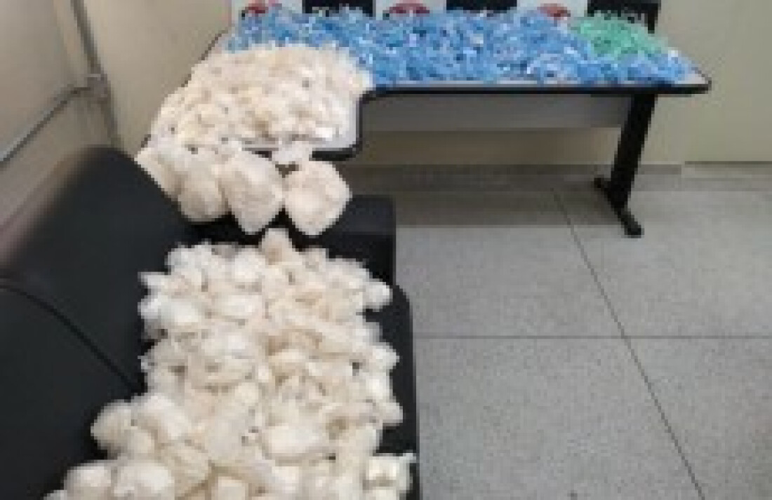 Três pessoas são presas com 26 quilos de cocaína em Itaquá