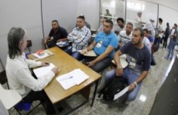 Suzano Mais Emprego oferece 180 vagas para loja atacadista