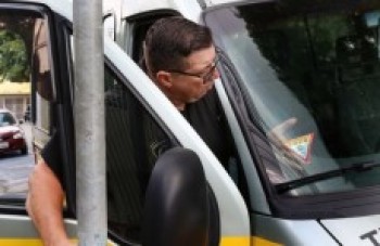 Ferraz promove vistorias em vans que transportam alunos