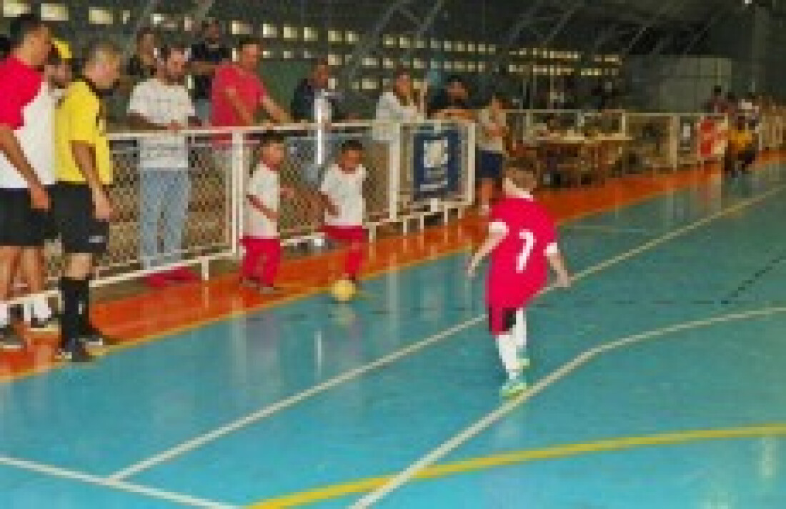 Ginásio da UMC recebe hoje jogos das finais da Copa Kids