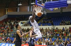 Nos últimos segundos, Mogi/Helbor vence