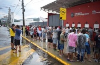 União busca a reabilitação diante do Real Brasília