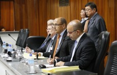 Komura deve ser o presidente da Câmara