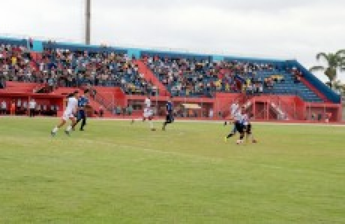 União Suzano perde por 3 a 0 na estreia do Grupo 22