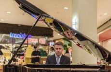 Diego Novaes e Niquinho se apresentam no Mogi Shopping