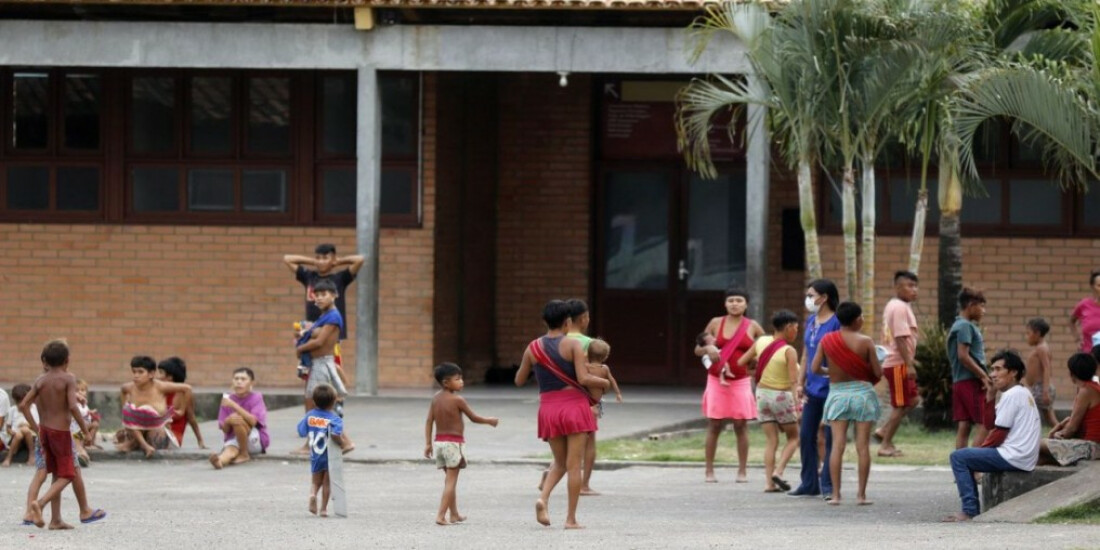 Governo instala antenas para prover internet na terra Yanomami