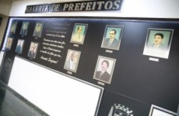 Galeria de prefeitos é aberta ao público
