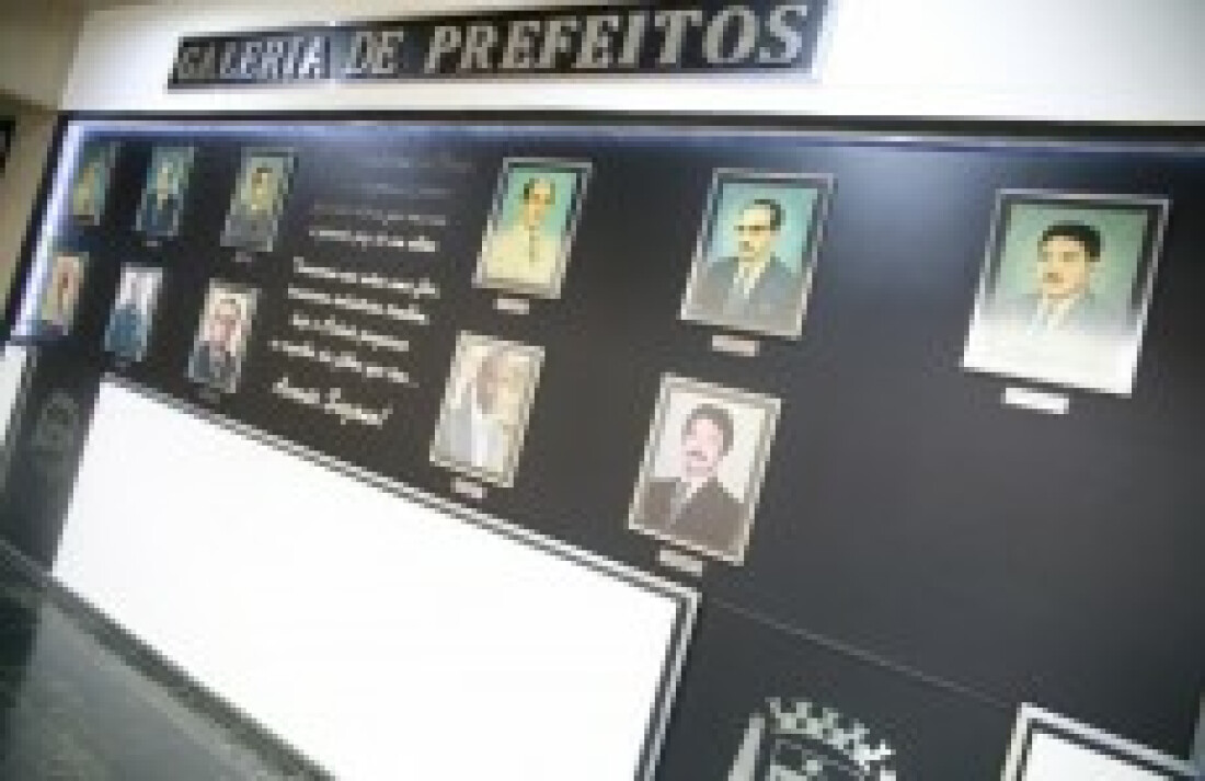 Galeria de prefeitos é aberta ao público