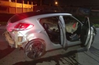 Dupla é presa após bater carro furtado no centro de Suzano