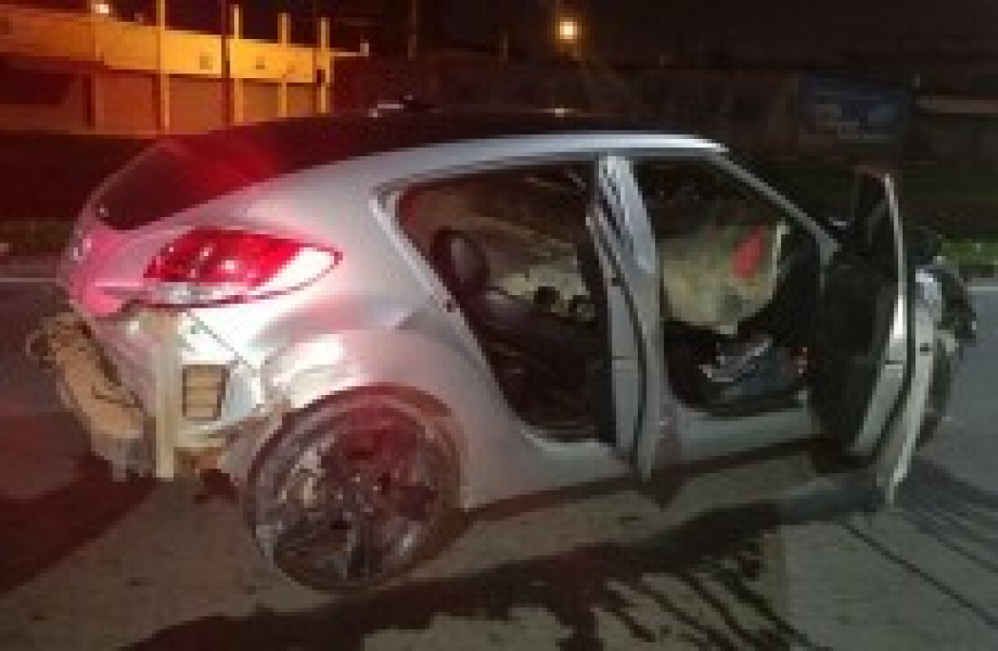 Dupla é presa após bater carro furtado no centro de Suzano