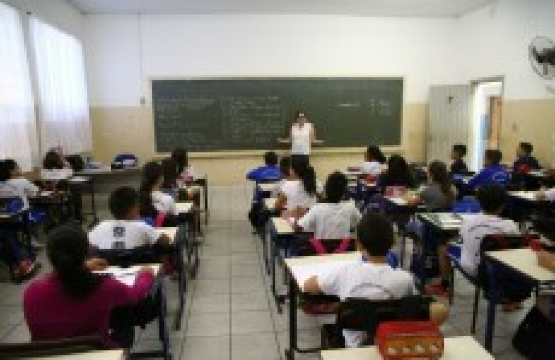 Educação encerra o ano com 1.335 vagas abertas