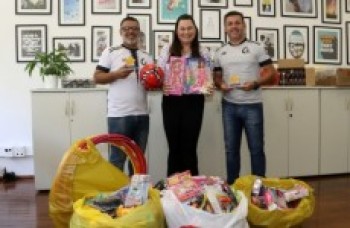 Campanha recebe doação de mais 250 brinquedos