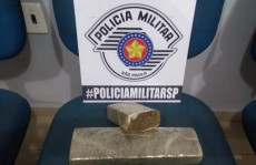 homem é detido com mais de 1,2 kg de maconha