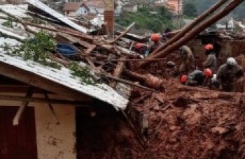 Sobe para quatro o número de mortos