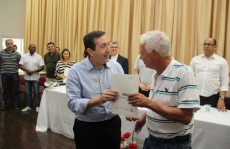 Mais de mil são beneficiados com regularização fundiária