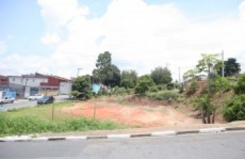 Praças na região do Jardim Colorado serão reformadas