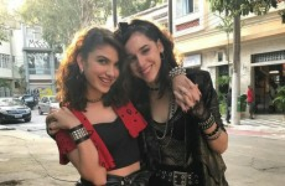 beijo entre Lica e Samantha aprovado