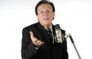 Demitido do SBT, Moacyr Franco recebe homenagem da Globo