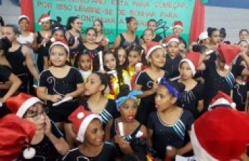 Festival Natalino encerra aulas de Ginástica Rítmica