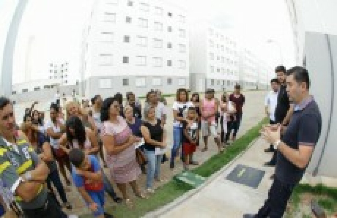 Famílias visitam conjuntos do 'Minha Casa, Minha Vida'