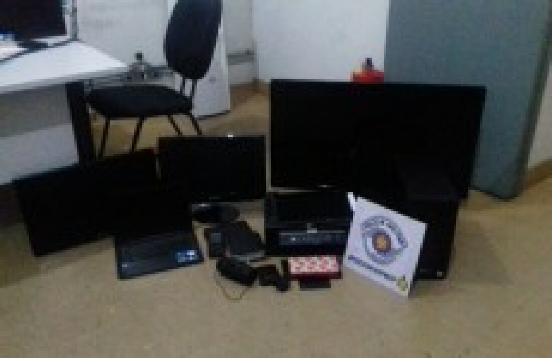 Suspeito morre após troca de tiros com PM