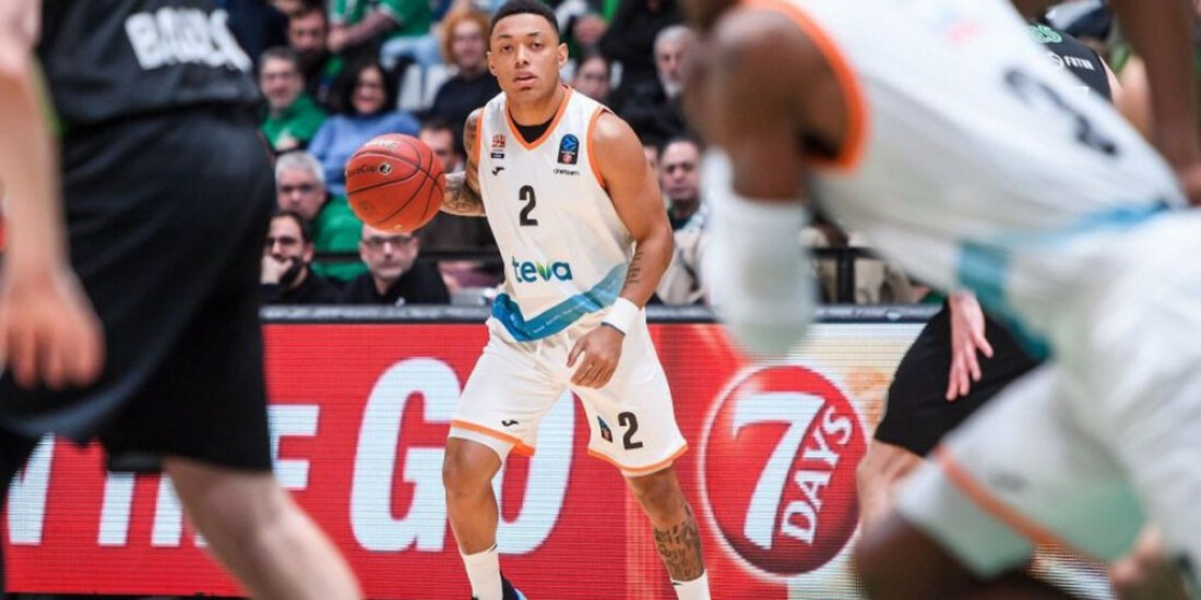 Brasileiro Yago Mateus é vítima de racismo em jogo da EuroCup