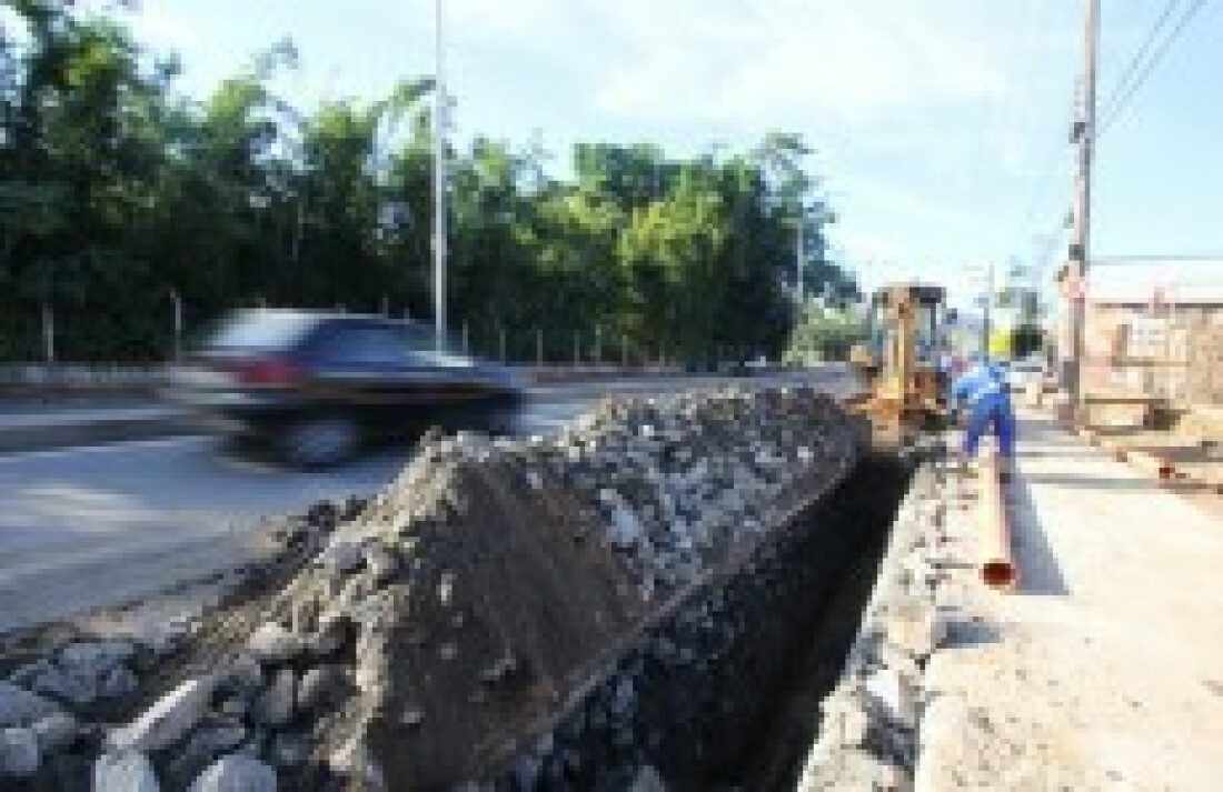 Obras de esgotamento estão 50% concluídas