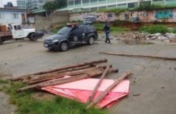 GCM impede invasão em local pública