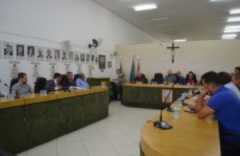 Câmara vota proposta de redução de secretarias