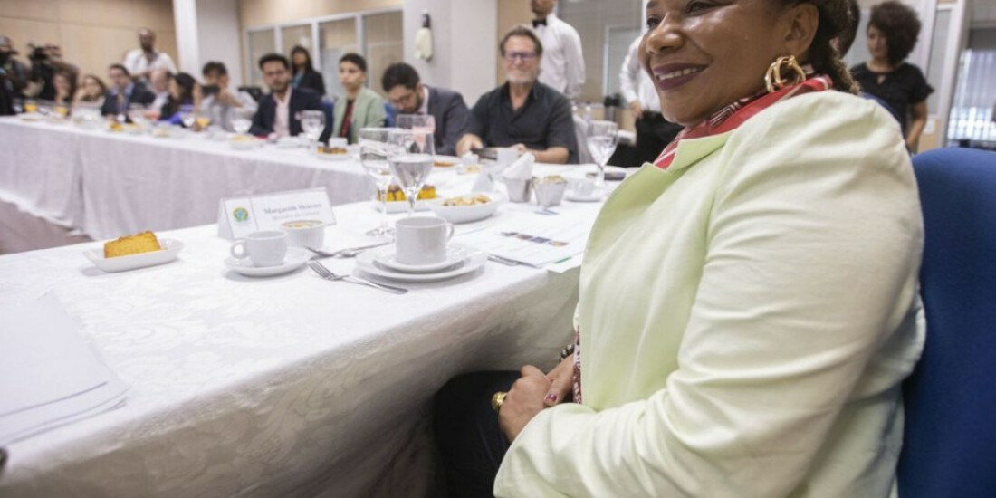 Ministra da Cultura diz que desafios vão além da recriação da pasta