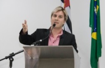 'Estou sofrendo um golpe', se defende o vereador Lisandro