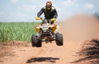 Pai e filho participam de prova de Rally hoje em MG