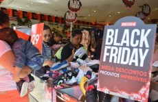 Black Friday agita as ruas de Suzano em dia de promoções