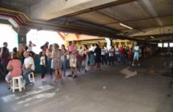 800 doses são aplicadas no Poupatempo