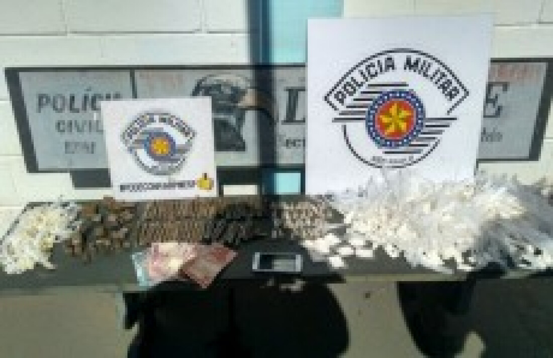 Polícia apreende mais de um quilo de drogas