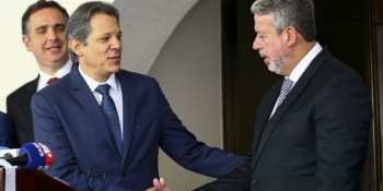 Lira quer votar arcabouço, Carf e reforma tributária a partir de julho