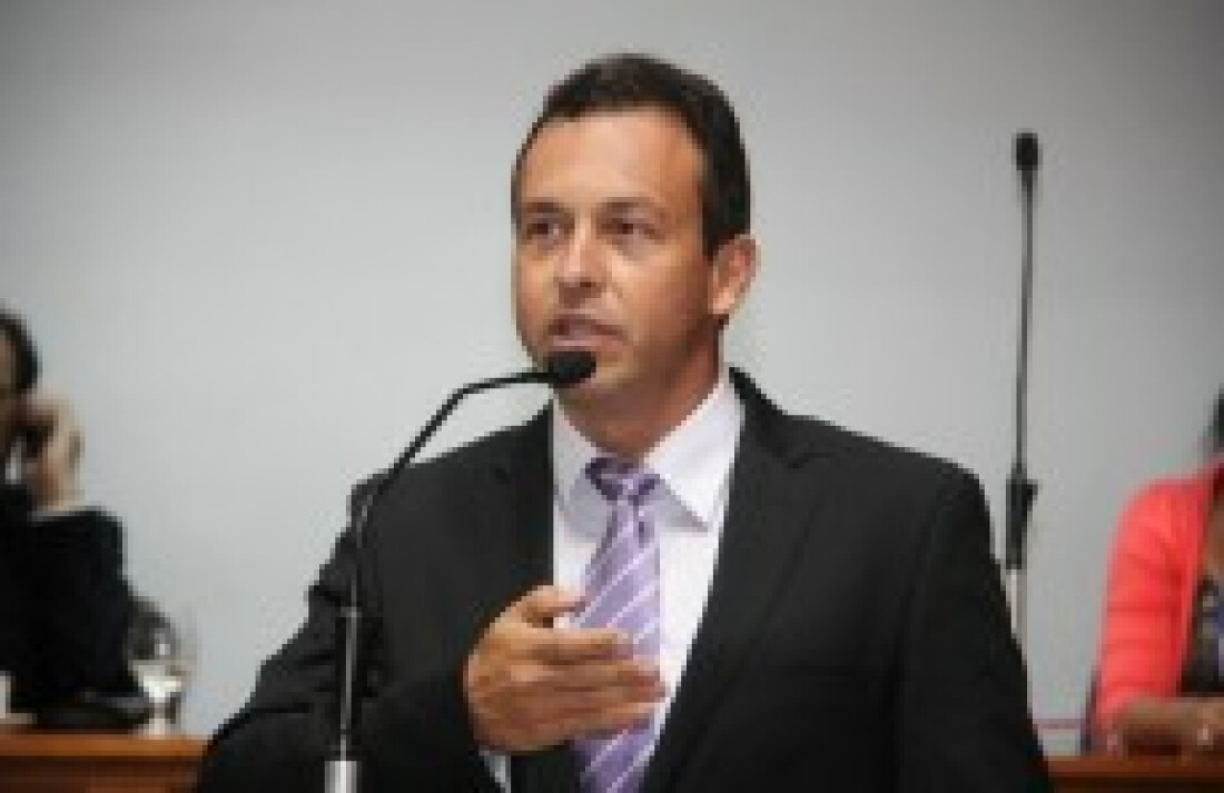 Projeto que modifica a lei do desfibrilador é aprovado