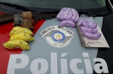 PM apreende arma e entorpecentes