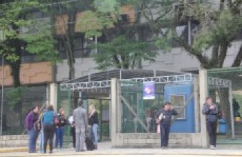 Sindicato terá reunião por atrasos de salários na UMC