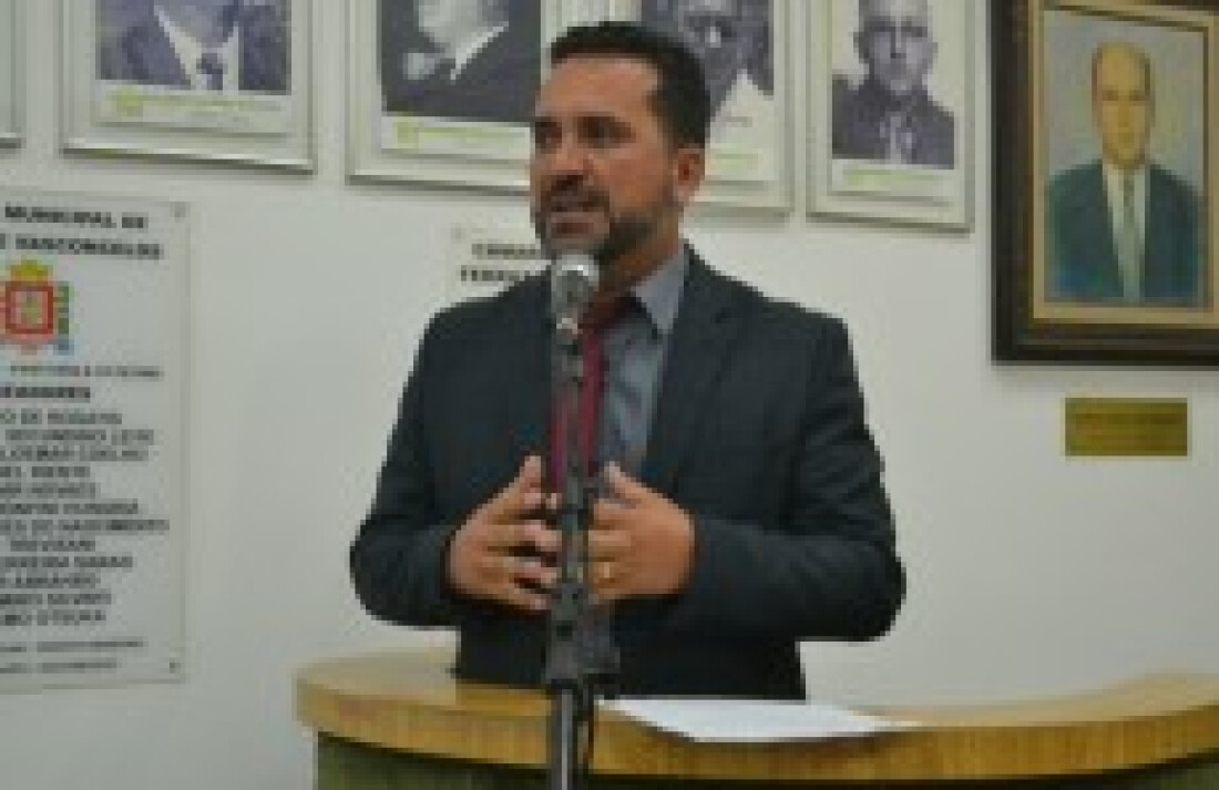 Votação de projeto sobre transporte escolar é adiada
